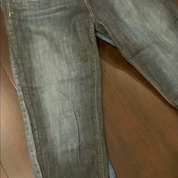 LOT of EUC 3 Crop Wallflower, Levi, & ON Jeans - Picture 11 of 12